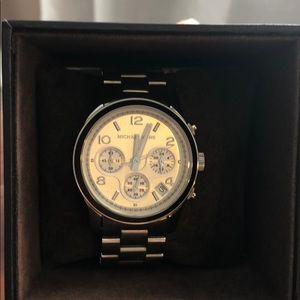 MICHAEL KORS SILVER WATCH